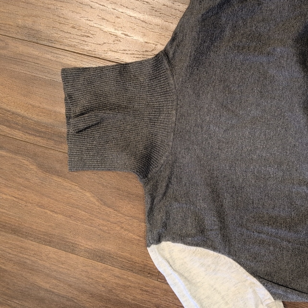 Gray color block Turtleneck Sweater - Picture 7 of 7